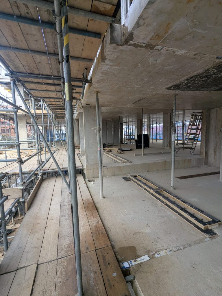 6 story apartment building (new build)